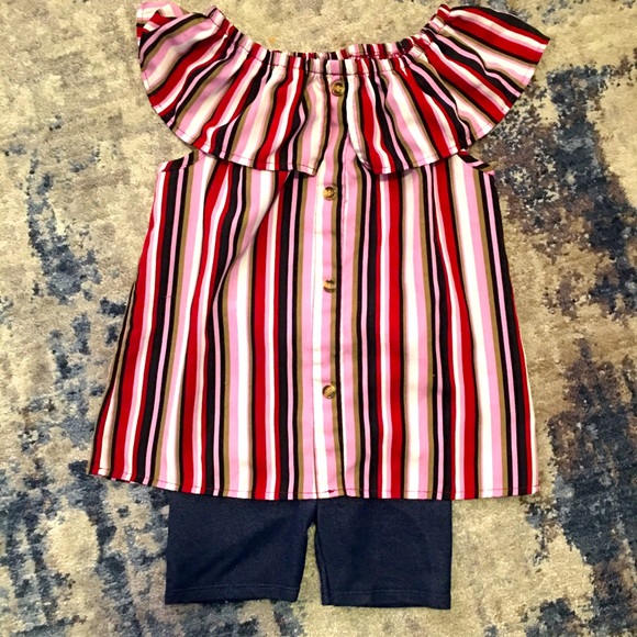 Shirt and shorts - Picture 2 of 2